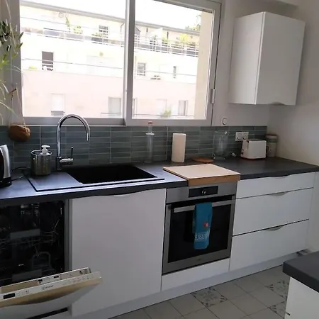 Lumineuxt2, 55m² Tres Calme Grand Balcon, Ascensr アパート